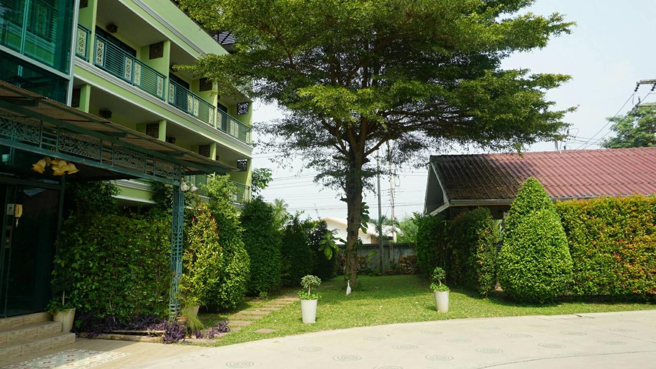 Garden Corner Resort & Hotel ピサヌローク エクステリア 写真